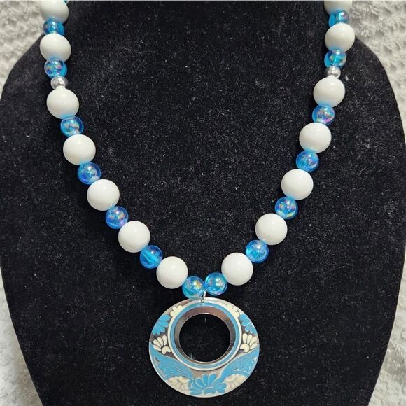 Repurposed Handmade pretty in floral hoop necklace w white, blue, n silver beads - Picture 8 of 8